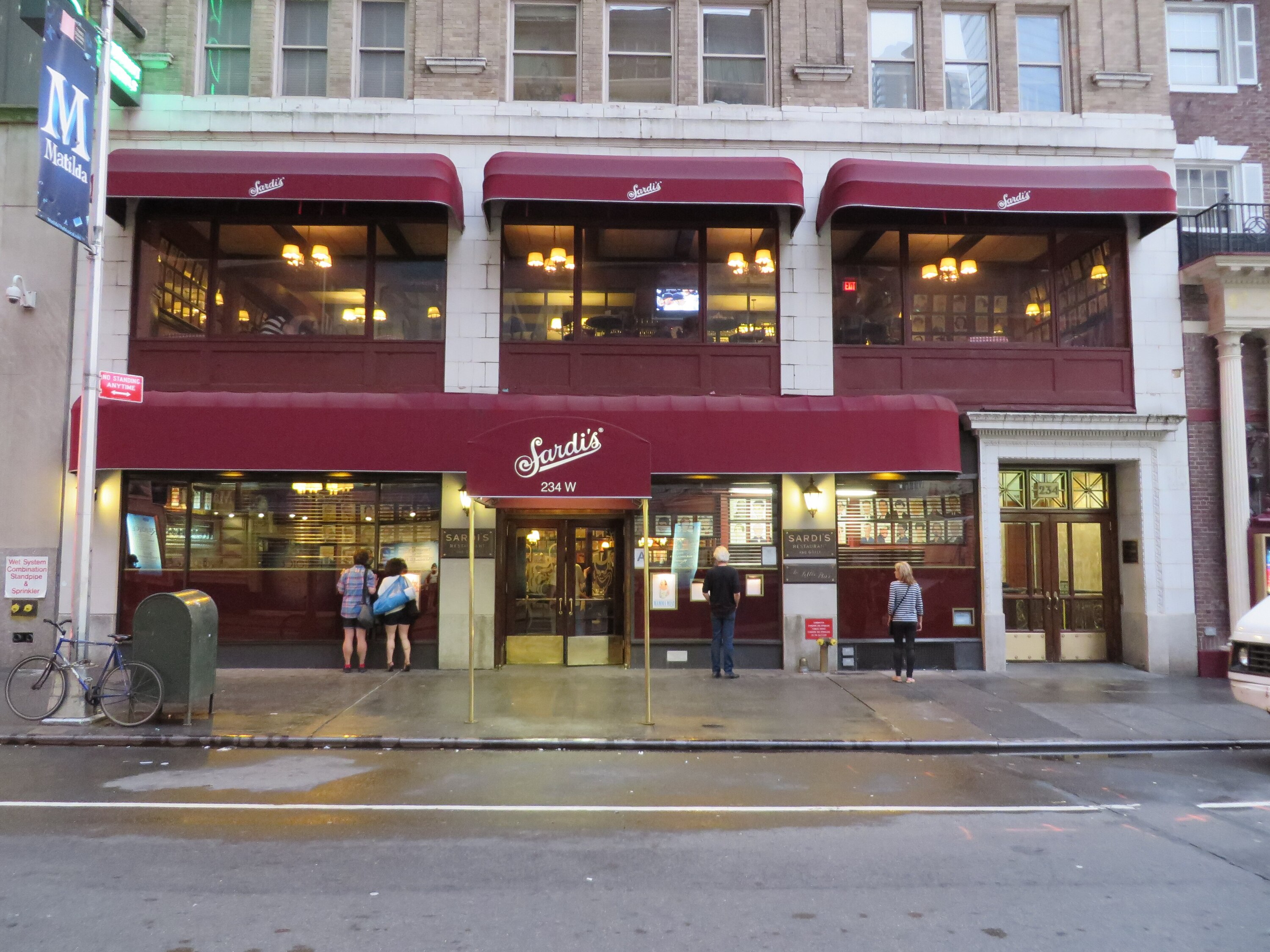 This iconic restaurant in the Theater District is temporarily closing after 99 years in business