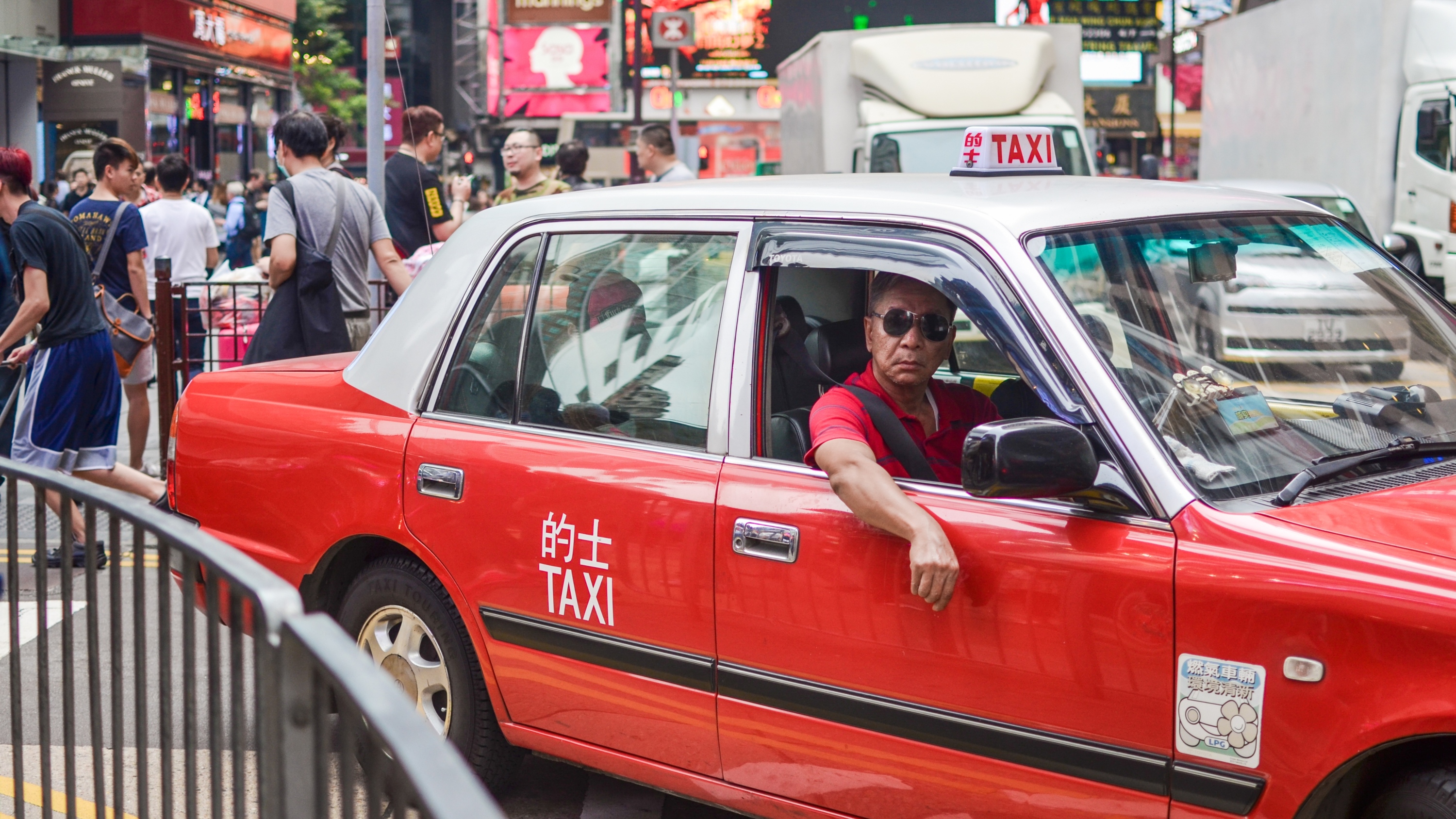 Over 47,000 Hong Kong taxi drivers ready with digital systems as new e-payment rule kicks in on April 1