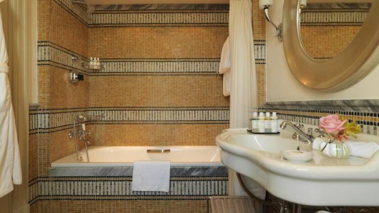 Hotel de Russie bathroom in Rome, Italy
