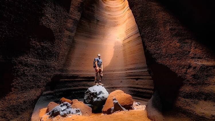 Entre fuego y tierra: explorar los volcanes ocultos desde adentro