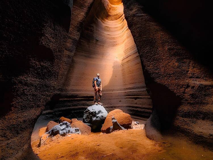 Entre fuego y tierra: explorar los volcanes ocultos desde adentro