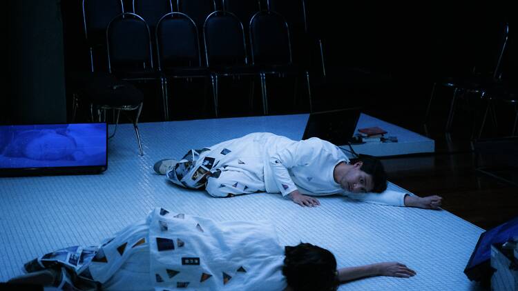 ปะติดปะต่อเศษเสี้ยวความรู้สึก ในโลกที่ความรักก็สามารถทำให้คนเหงาได้