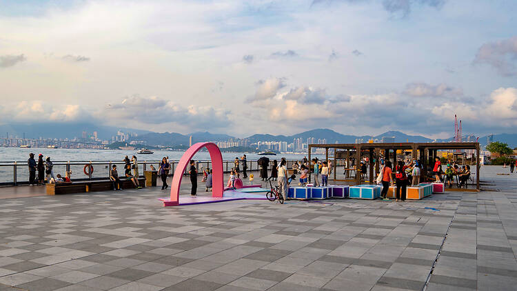 Belcher Bay Promenade in Kennedy Town Belcher Bay Promenade in Kennedy Town