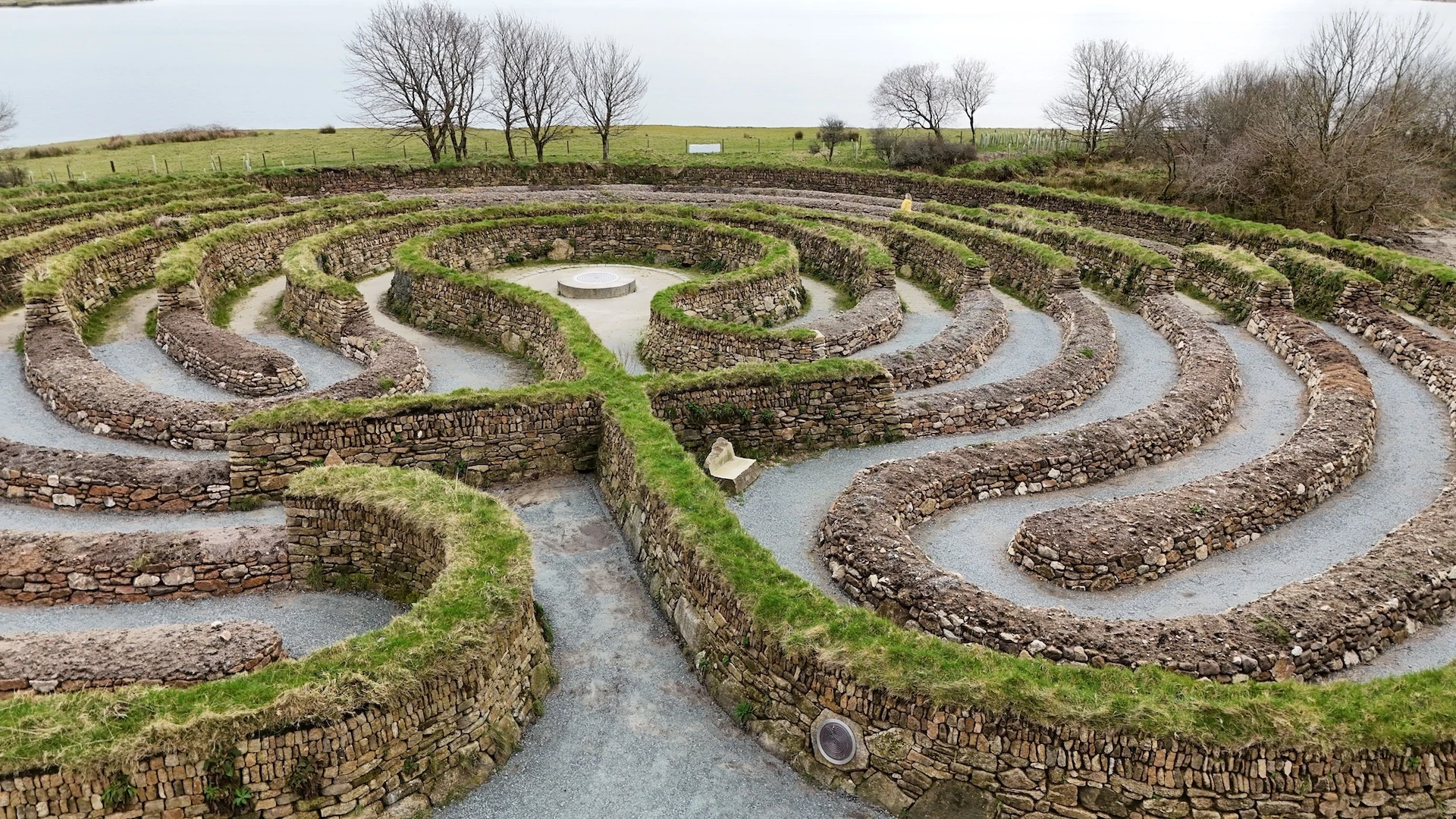 The labyrinth Kerdroya, made of a long circular hedge