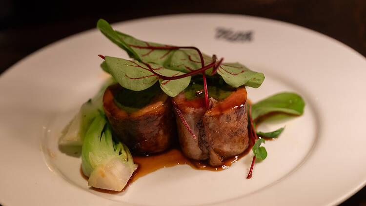 Annos lautasella ravintolassa Teller