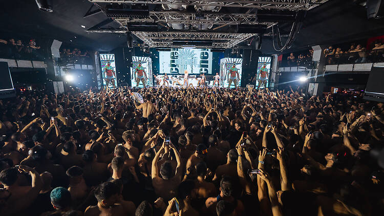 Sortir de festa al Matinée Easter Weekend