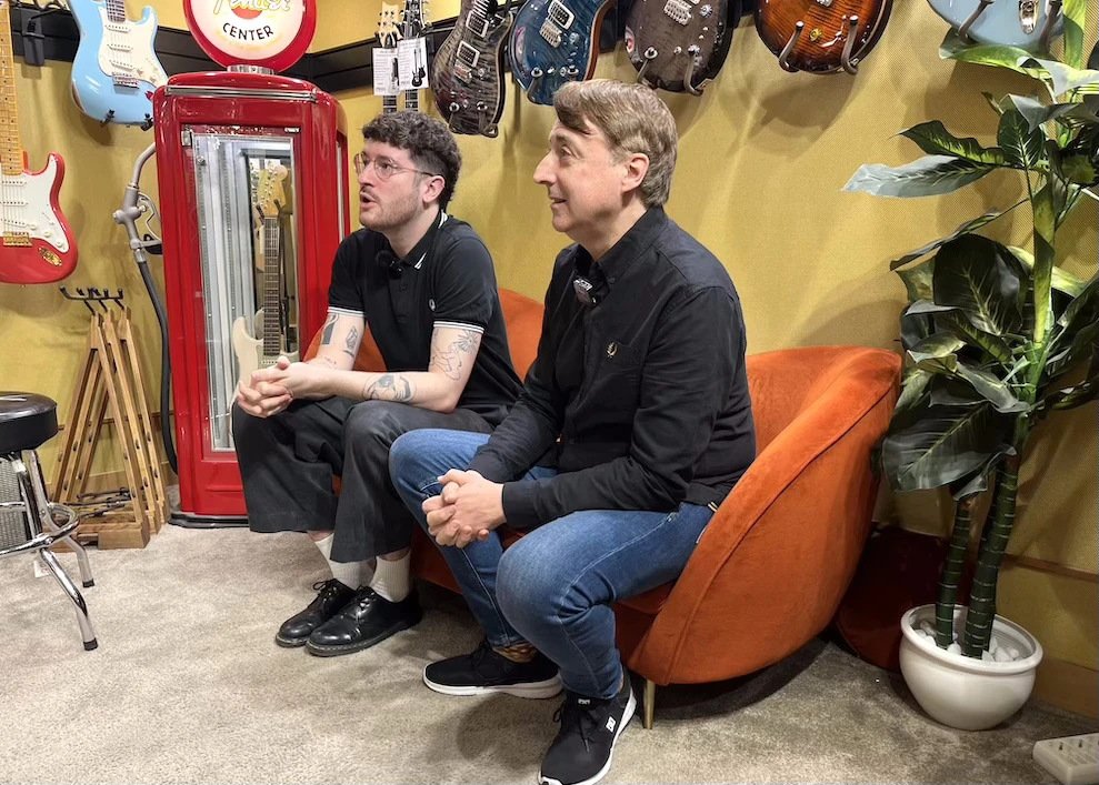 Adri&agrave; Roy & Miquel Viadel, Tube Sound 