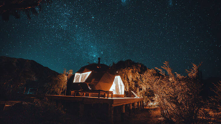 Glamping con vista al Aconcagua, el Puente del Inca y el Siete Colores mendocino