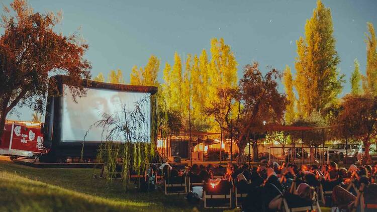 Volver al ritual de mirar una película de a dos