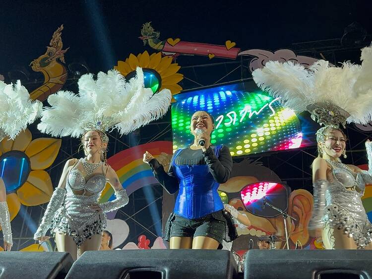 Drag Let's Play Water Festival