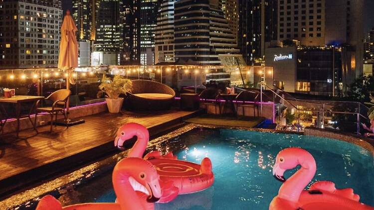 Flashback Rooftop Bar