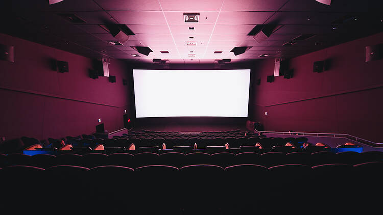 映画を最高のシアター環境で観比べる。