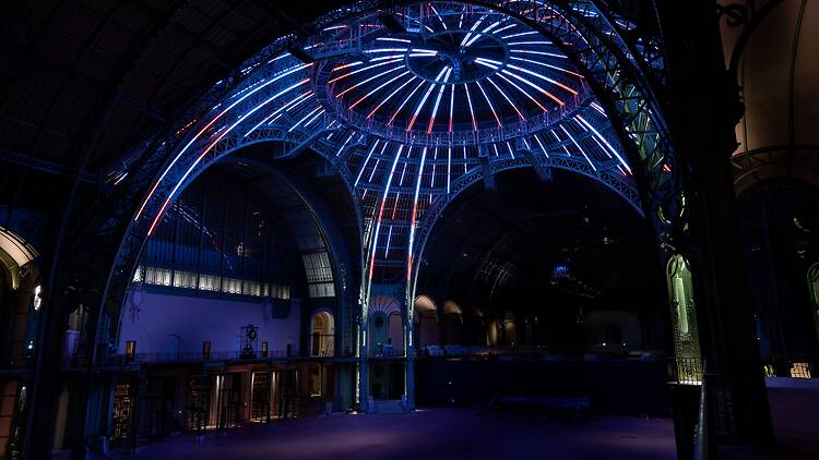Une étincelante installation faite de 1 600 LED va désormais illuminer la verrière de la nef du Grand Palais