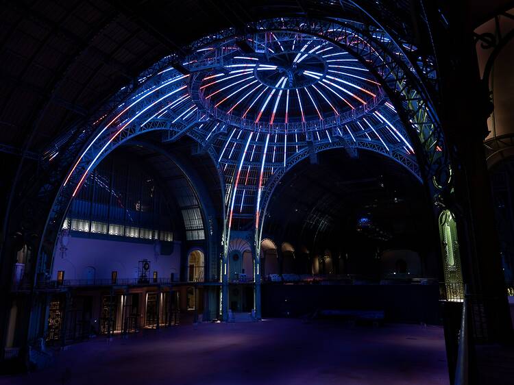 Une étincelante installation faite de 1 600 LED va désormais illuminer la verrière de la nef du Grand Palais