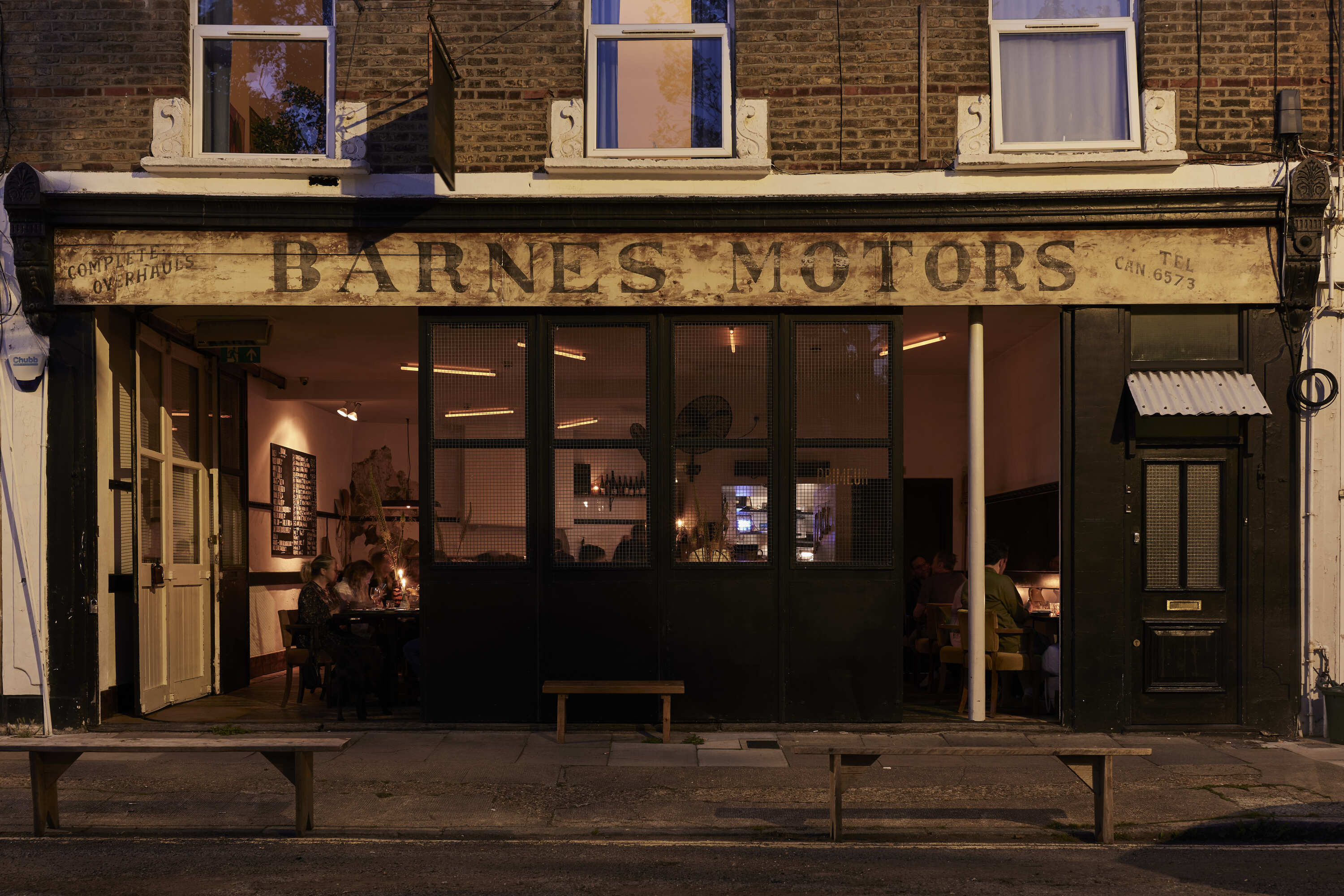 Primeur: A Timeless Canonbury Gem in a Converted Garage