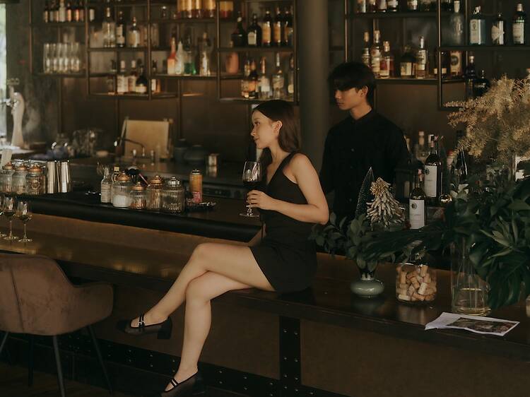 Swap the water gun for a glass of wine at Sunset Sip at Aquaria Restaurant