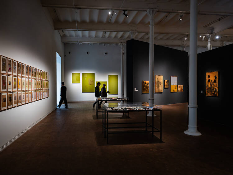 El artista enigmático de los años 70 que actuó en los filmes de Bigas Luna protagoniza esta exposición del Museu Tàpies