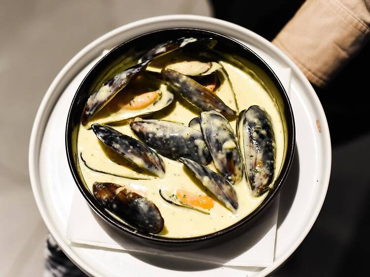 Fishmonger, Roodepoort