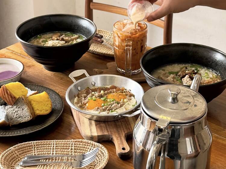 Baan Baan Breakfast