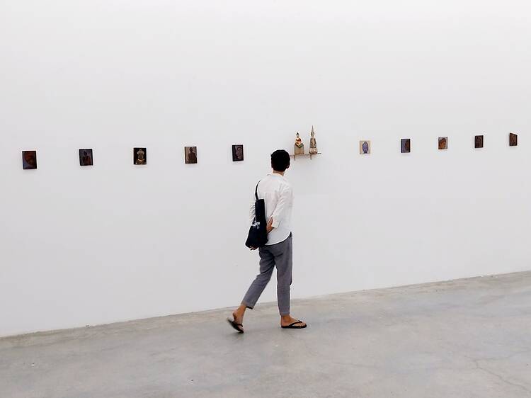 108 Buddhas line up at MOS with Myrtille Tibayrenc