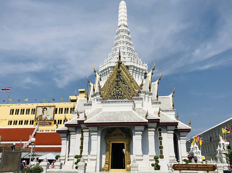 Lak Mueang City Pillar Shrine Lak Mueang City Pillar Shrine