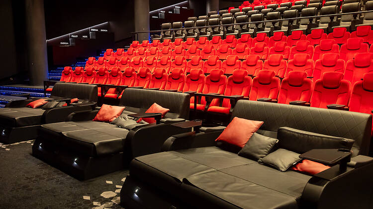 Leffasängyt – elokuvasalien uusi ulottuvuus