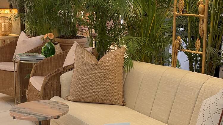 Tashas Nelson Mandela Square exterior decor