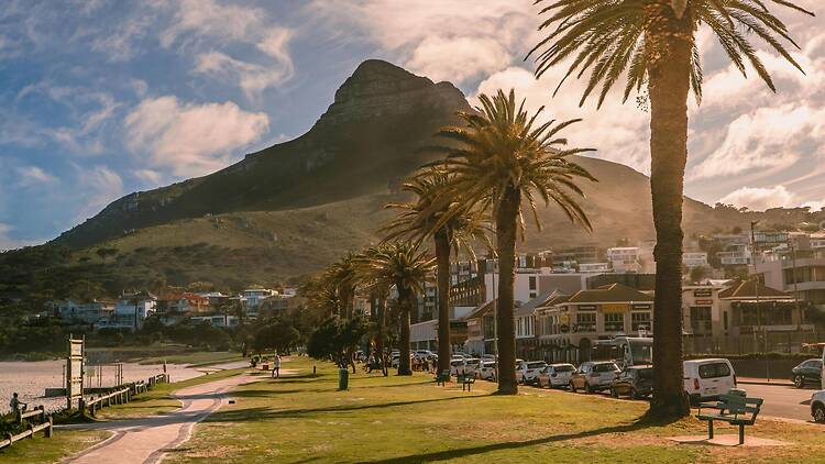 Camp’s Bay Promenade, Atlantic Seaboard Camp’s Bay Promenade, Atlantic Seaboard