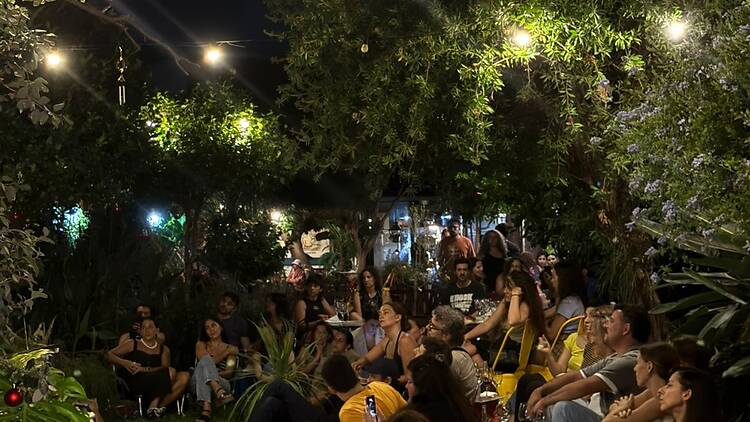 El Patio de Mabel: after office al aire libre y sin protocolo El Patio de Mabel: after office al aire libre y sin protocolo