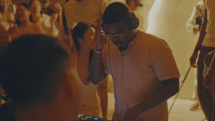 Aprtment Life Aprtment Life