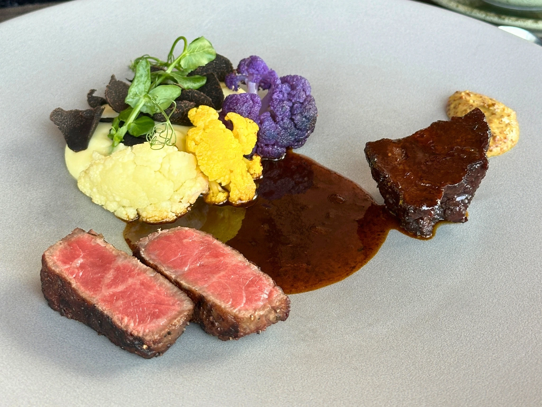 Stone Axe Wagyu Beef Duo, Vue Singapore
