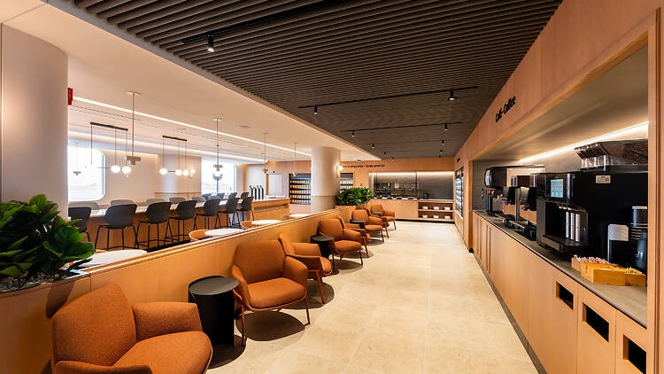 Air Canada expanding premium airport experience in Montreal and Vancouver Air Canada expanding premium airport experience in Montreal and Vancouver