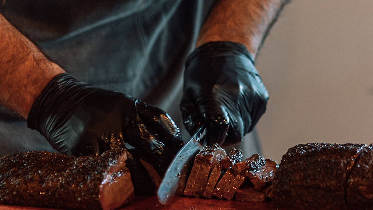 Slicing a brisket 