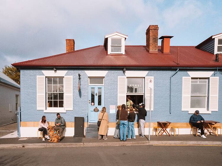 Wander around Battery Point