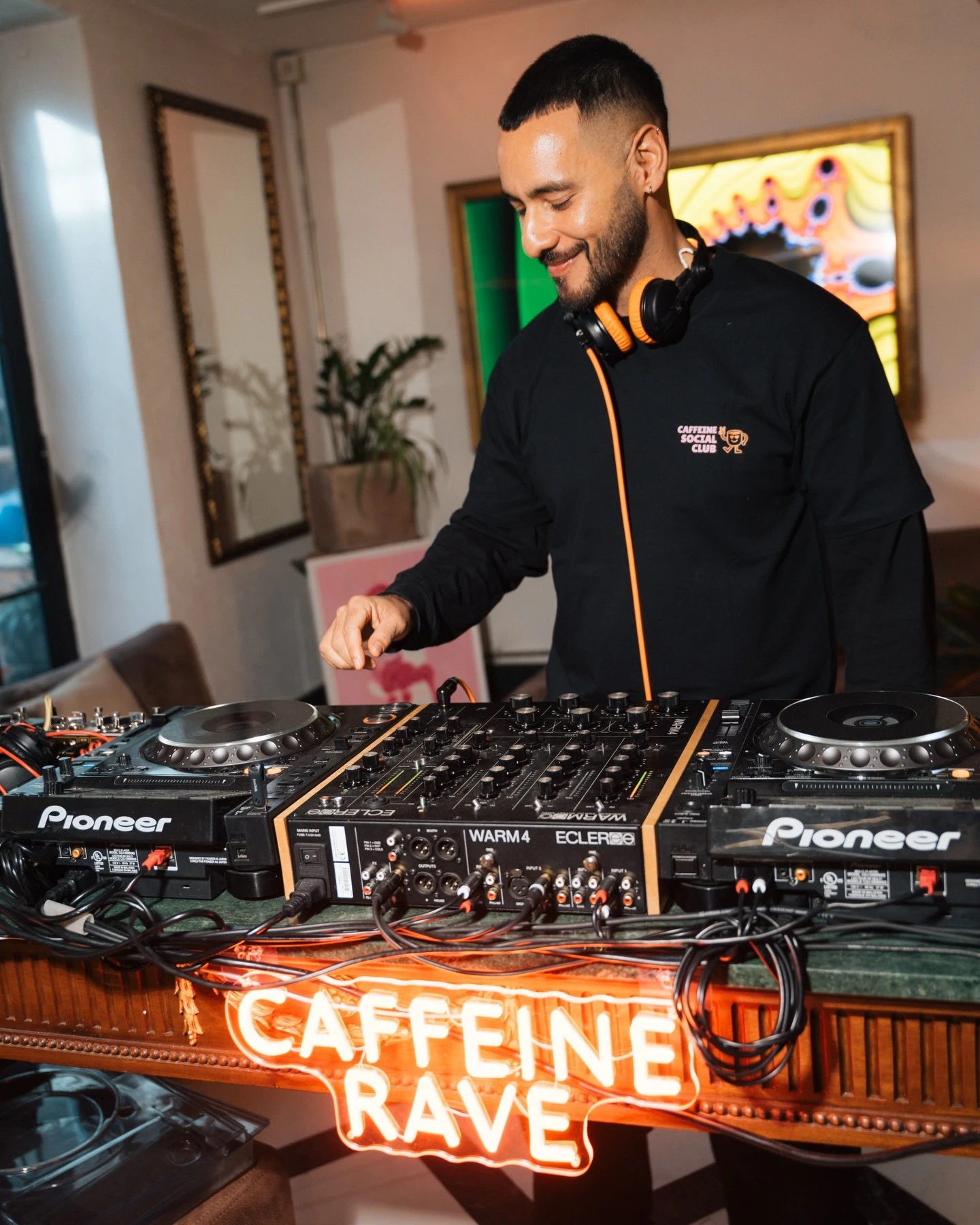  Caffeine Rave. @caffeine.social.club