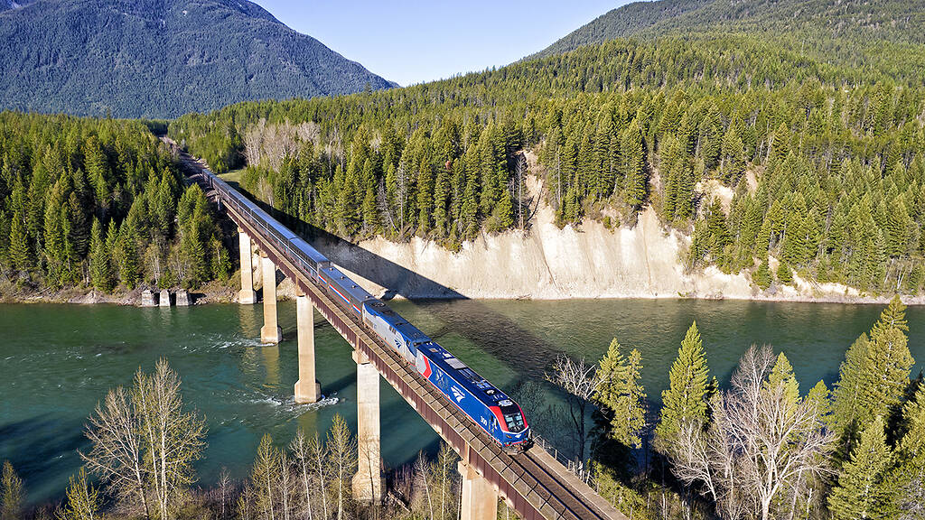 Full Train Rides 16 Most Scenic Train Rides in America for a Stunning Journey by Rail