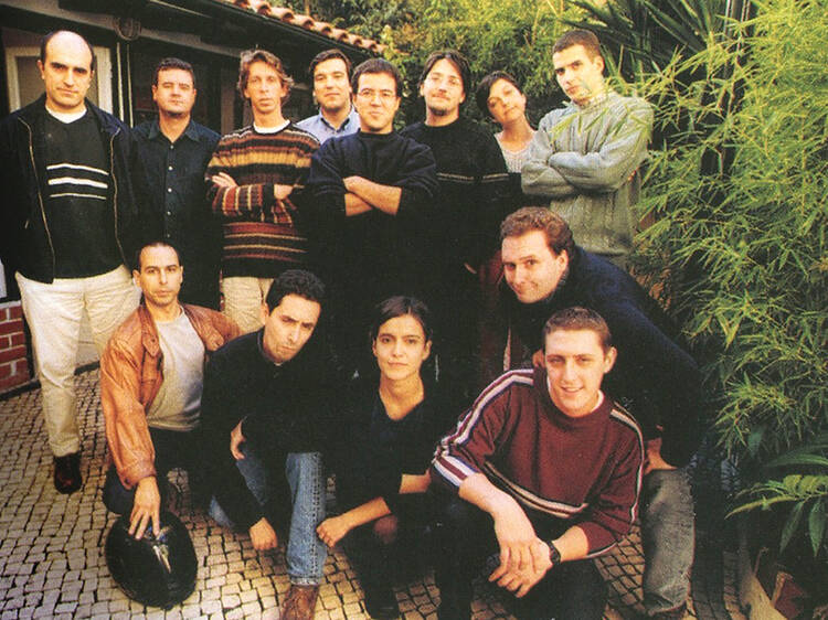 LX90: os anos em que acelerámos até à fast food, comemos muita TV e mostrámos o rabo em manifestações