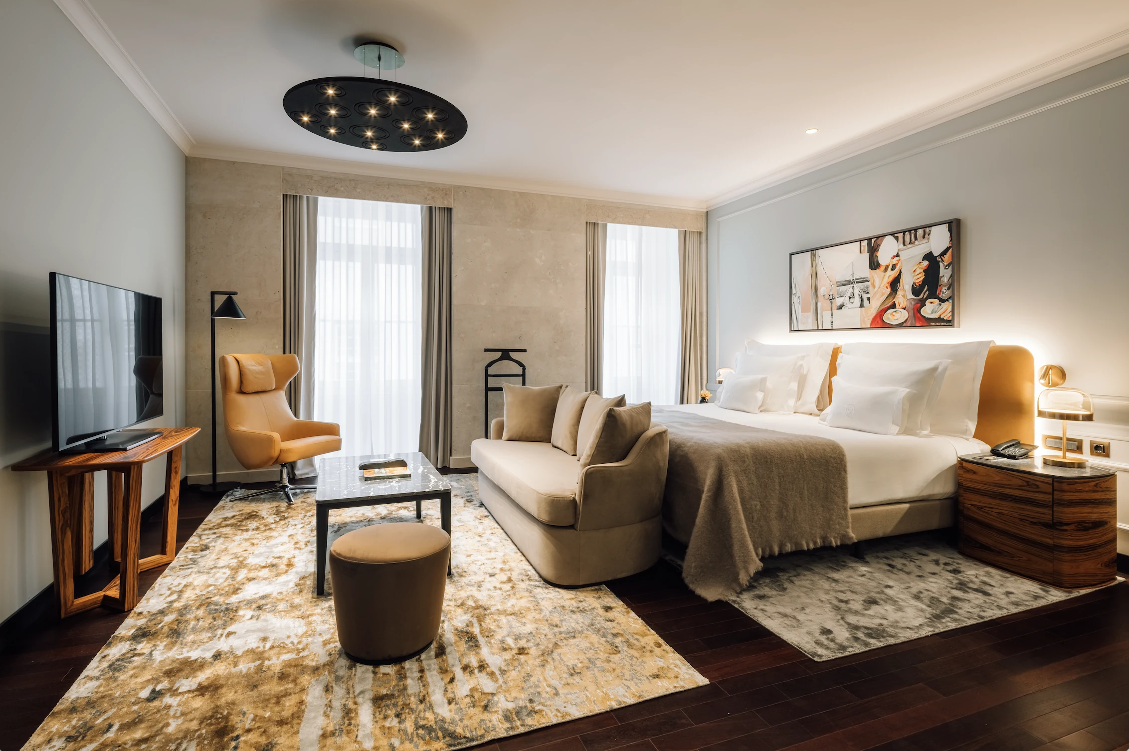 Mythic Sana Downtown Suite