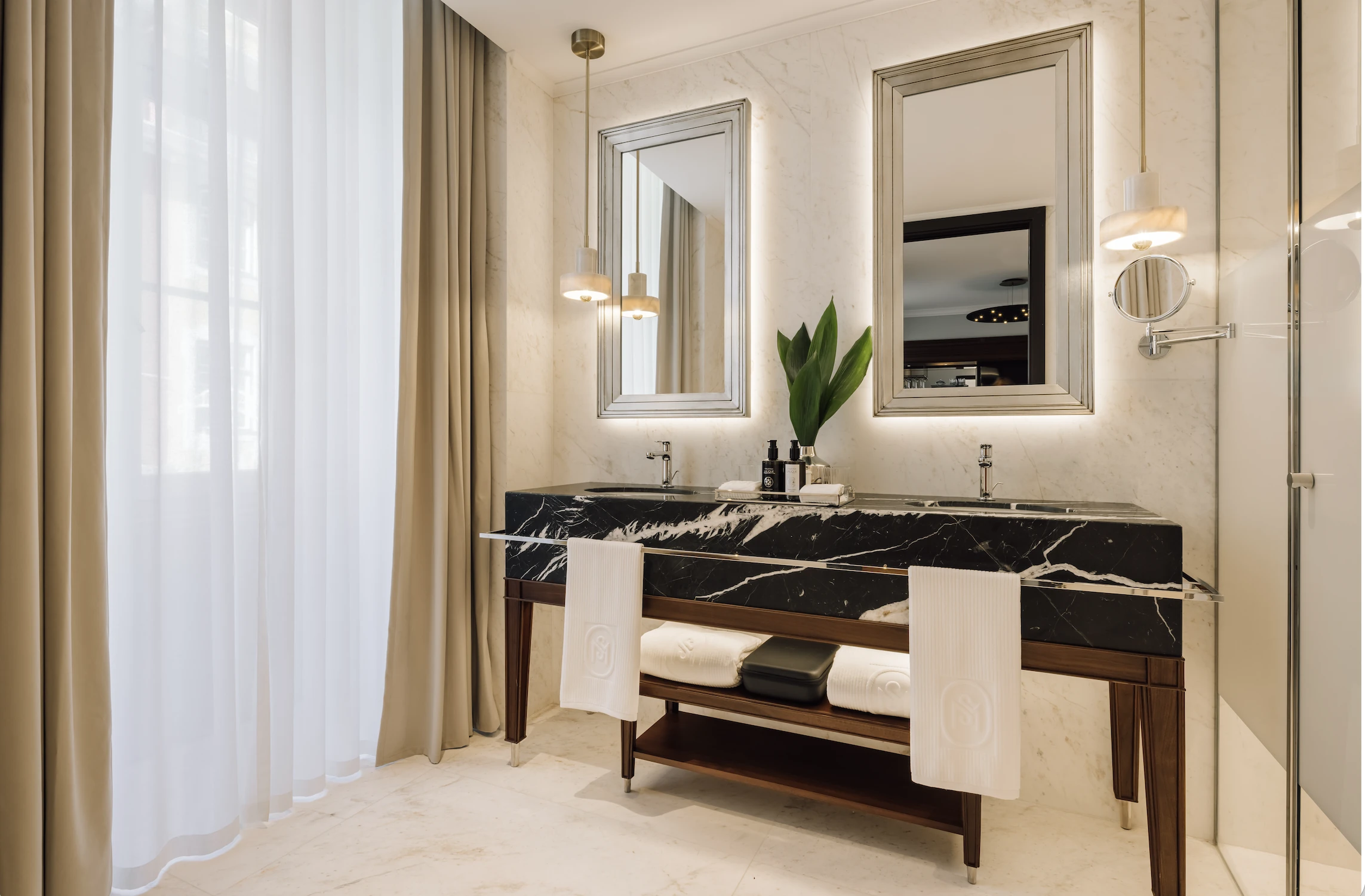 Mythic Sana Downtown Suite