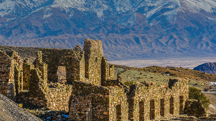 Minas de Paramillos: aventura en antiguos túneles jesuitas