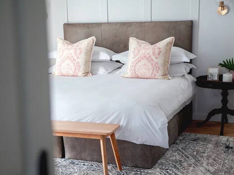 The Grand Hotel, Robertson