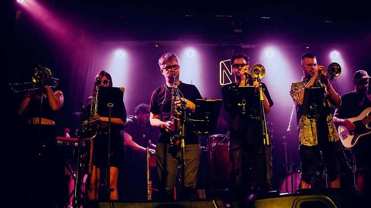 La Fuerza Mayor at Club Social 911