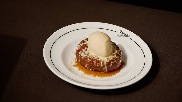 The cinnamon doughnut at Bar Sophia.