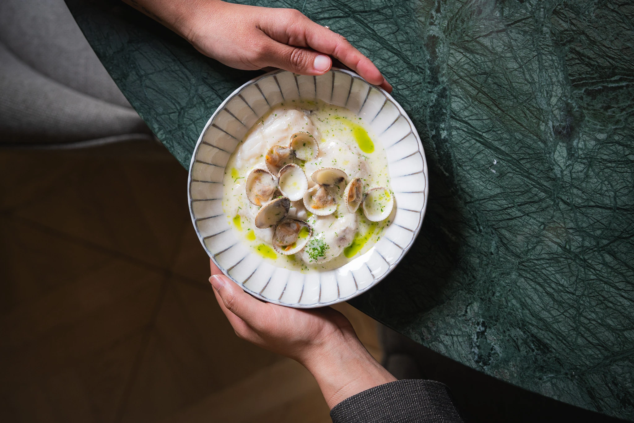 Jud&iacute;as del ganxet con almejas, Bera