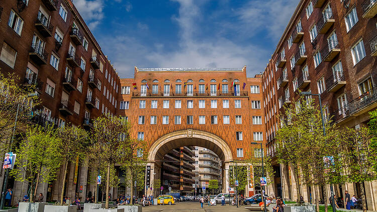 Madách tér
