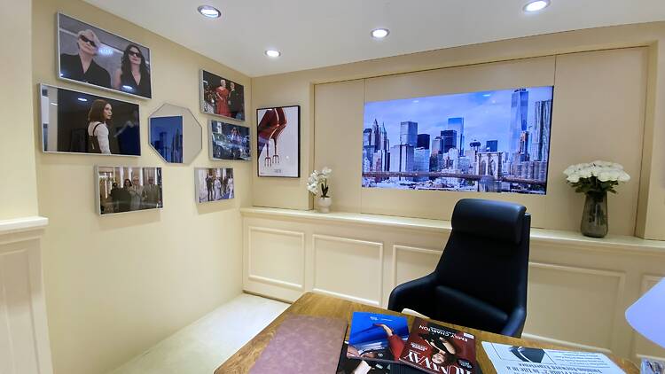 Devil Wears Prada 2 pop up