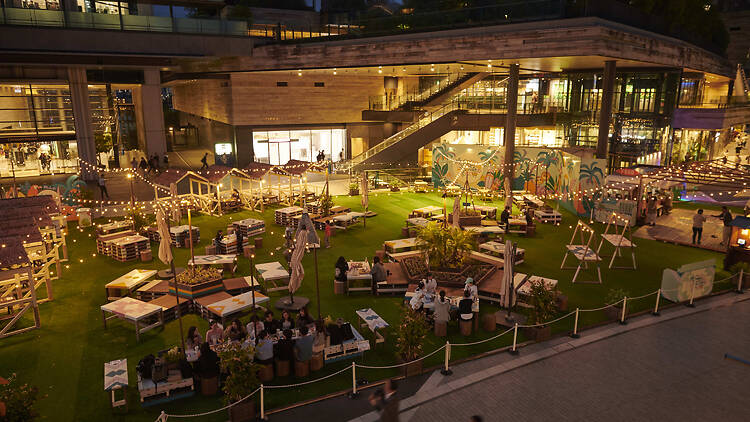 Premium Beer Terrace Hawaiian Grill