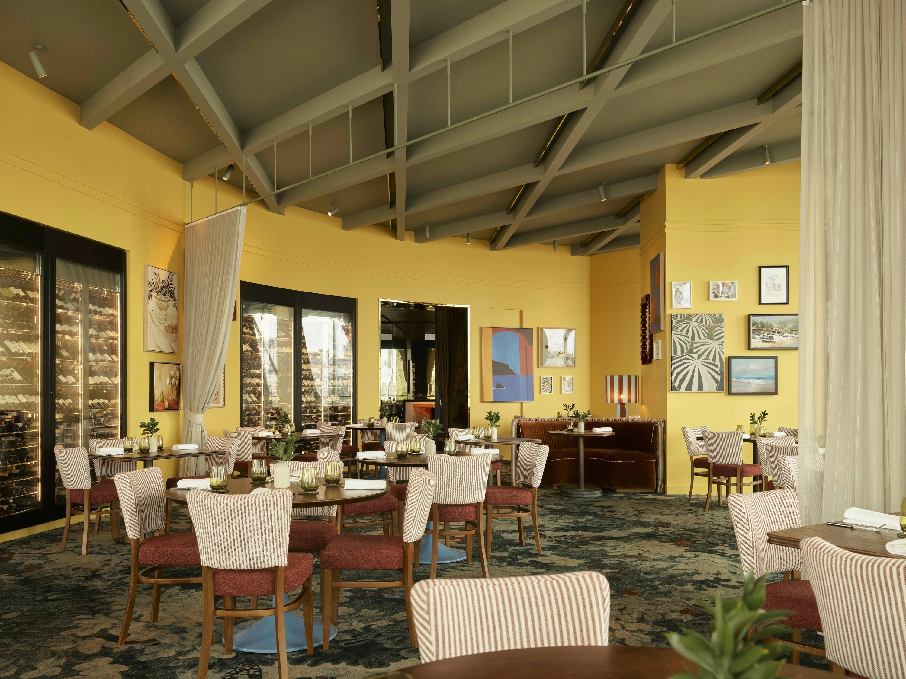 Pizza&rsquo;Mare dining room