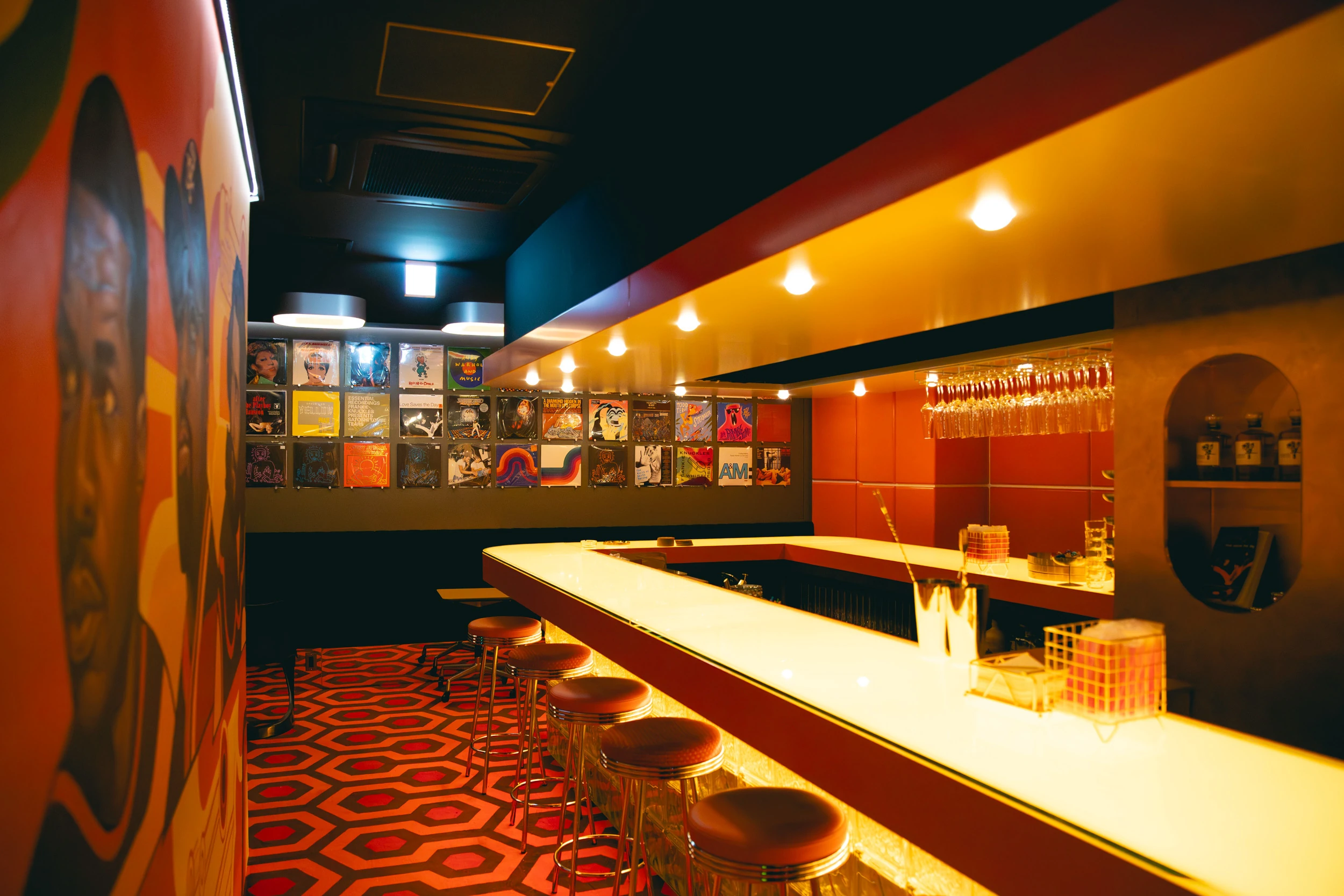 Hi-Fi Disco Bar Chaos