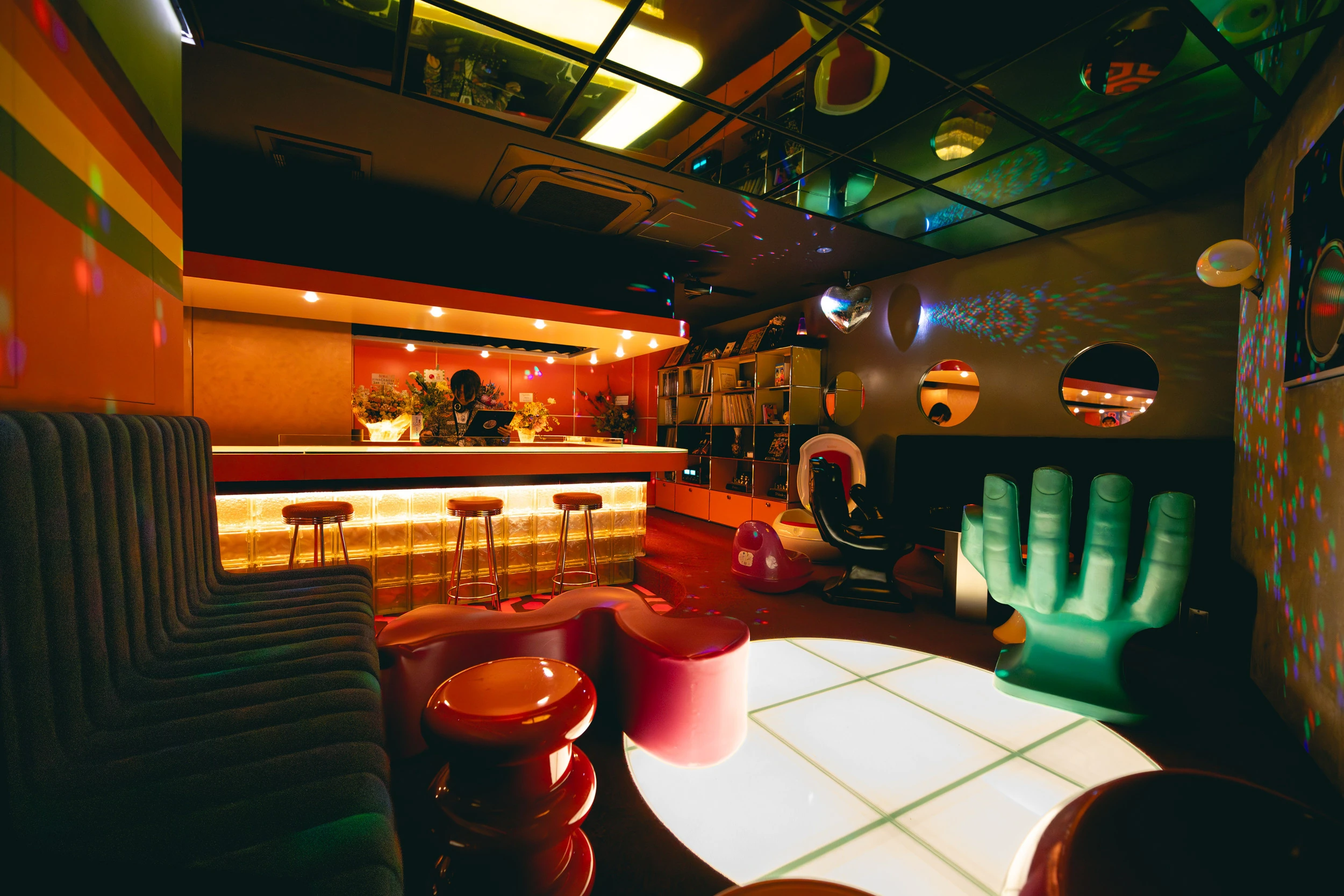 Hi-Fi Disco Bar Chaos